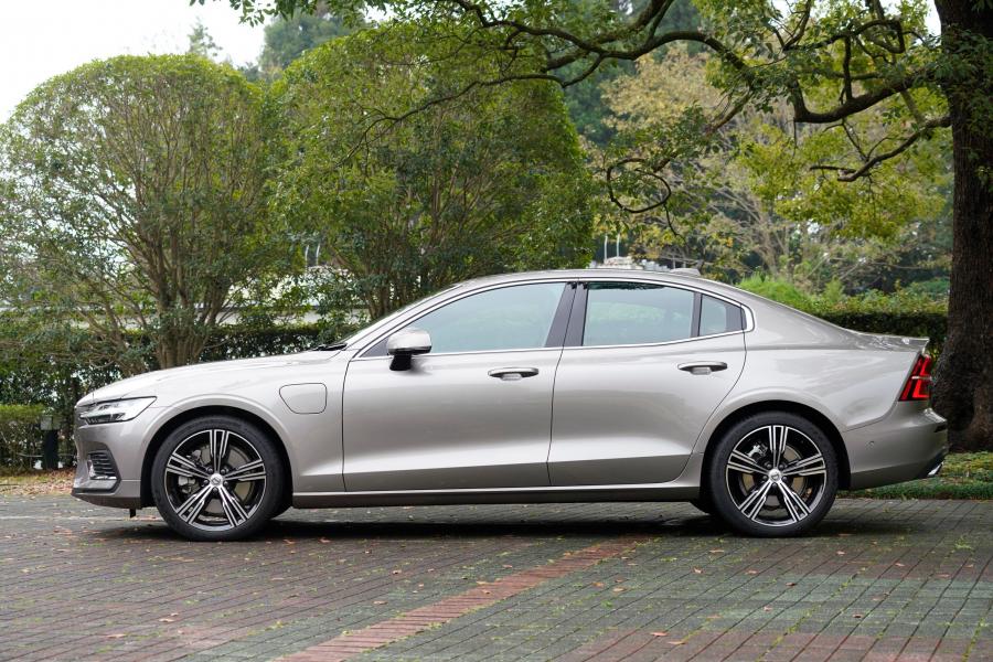  Volvo S60 T6 Inscription 2016 года  (JP) (фото 20 из 35)